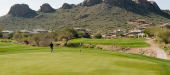 Quite Charming Updated 2 bedroom/1 bath home in Apache Junction, AZ