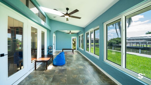 Soundproofing, iron/ironing board, free WiFi - Cape Coral Home (Cape Coral)