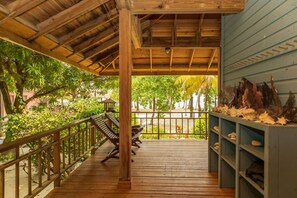 Property grounds - Tropical Breeze 3 bedrooms (Palmetto Bay)