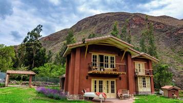 1 bedroom, premium bedding, down duvets, in-room safe