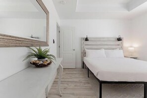 3 slaapkamers, een strijkplank/strijkijzer, wifi, beddengoed