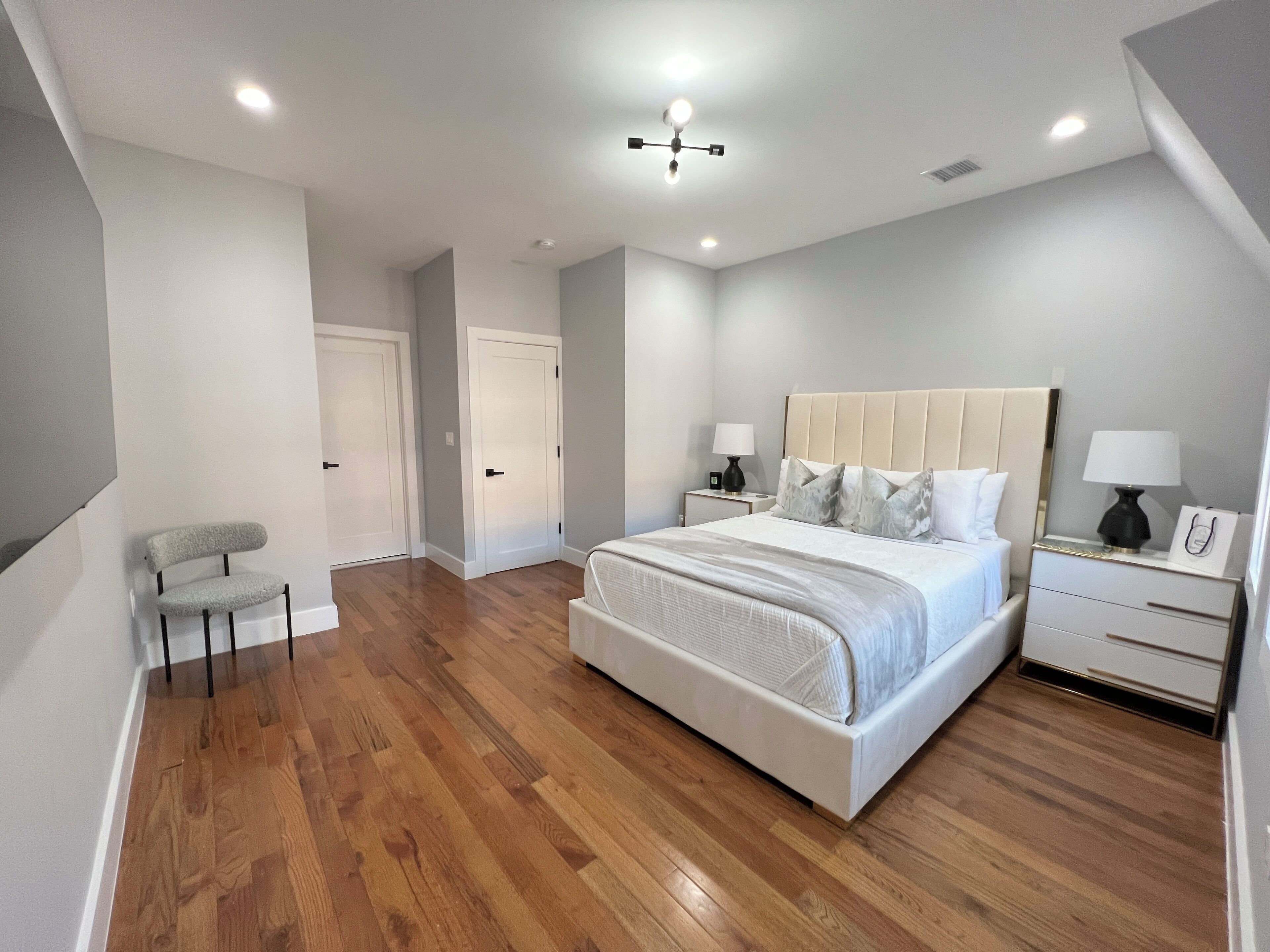 3 Schlafzimmer, Bügeleisen/Bügelbrett, WLAN, Bettwäsche