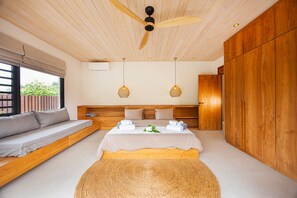 4 bedrooms, in-room safe, desk, iron/ironing board