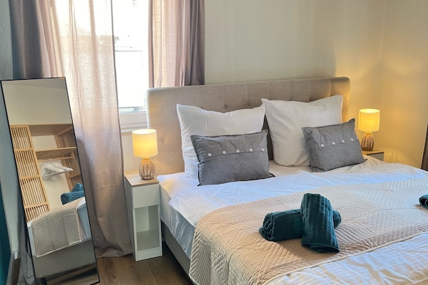 2 Schlafzimmer, BĂŒgeleisen/BĂŒgelbrett, Reisekinderbett, WLAN