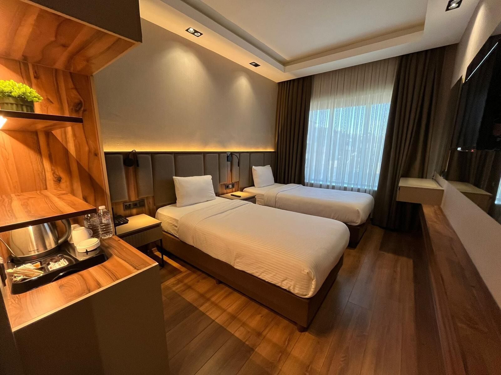 Habitación estándar con 2 camas individuales | Sábanas de algodón egipcio y ropa de cama de alta calidad 