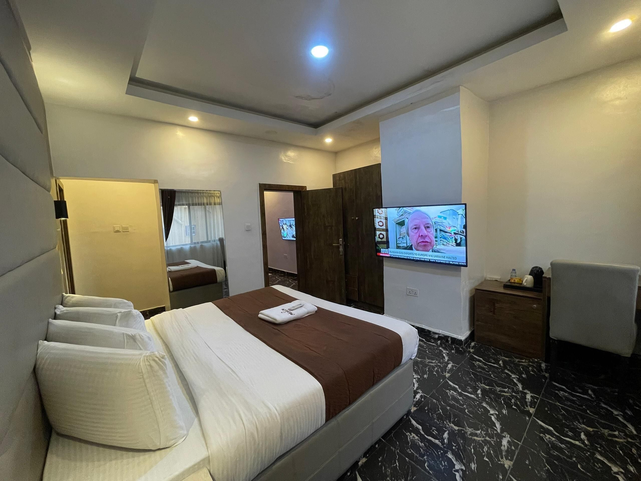 Executive Room | Free WiFi