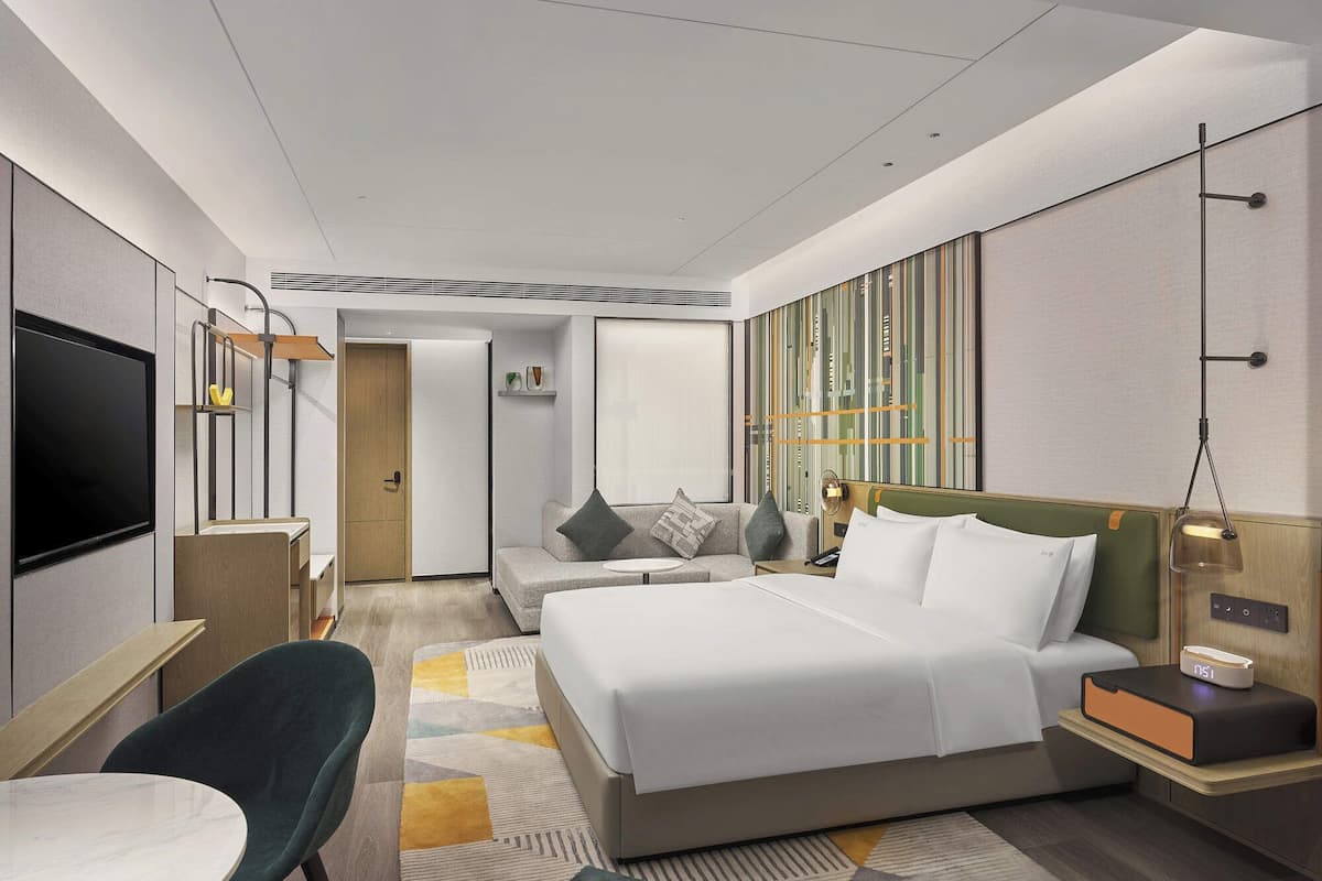 Premium bedding, minibar, in-room safe, laptop workspace