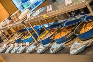 Petit déjeuner buffet compris tous les jours