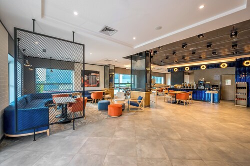 Holiday Inn Express Greater Noida Knowledge Park by IHG