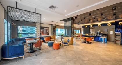 Holiday Inn Express Greater Noida Knowledge Park by IHG