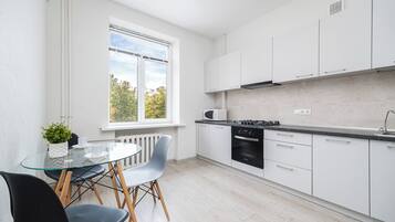 Apartment, Balcony, City View | Private kitchen | Coffee/tea maker, electric kettle