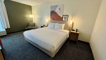 客房内保险箱、熨斗/熨衣板、免费 WiFi、床单
