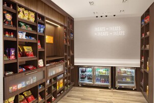 Snack bar