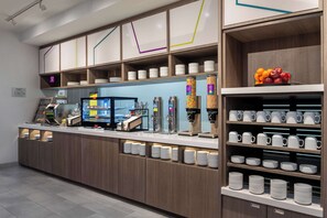 Desayuno autoservicio gratuito y diario