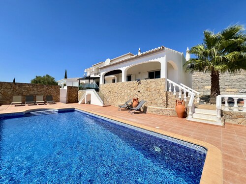 ALGARVE PREMIUM VILLA WITH POOL by HOMING