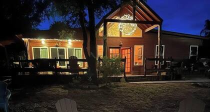 Great family retreat! Pickleball and pet friendly