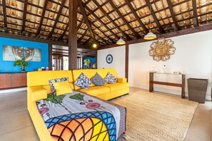 43-Zoll-Flachbildfernseher mit Kabelempfang, Netflix, Streaming-Dienste