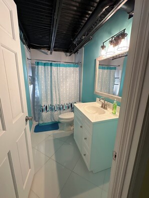 Shower, towels