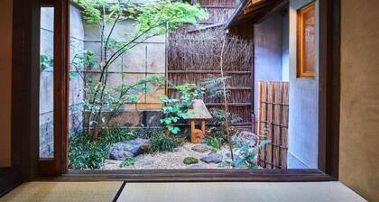 Yasaka no Yado / Prestigious location in iconic Gion district