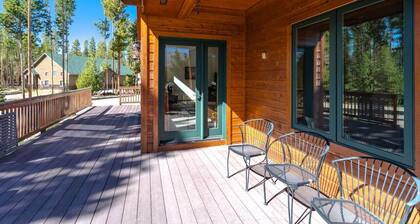 Spacious Dog-Friendly Grand Lake House