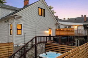 Terrace/patio - Bourbon Trail 3-bedroom house in Frankfort 1.5 Miles to Buffalo Trace (Frankfort)