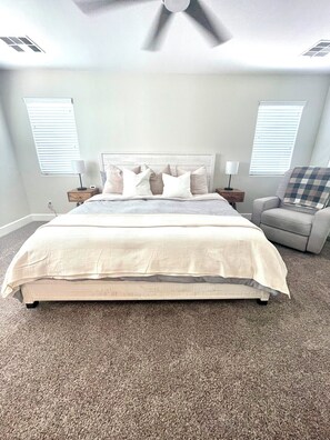 3 bedrooms, iron/ironing board, WiFi, bed sheets