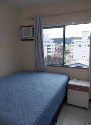 3 bedrooms, iron/ironing board, free WiFi