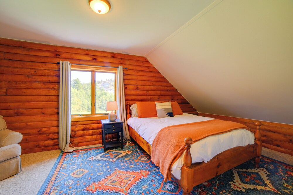 Ludlow Cabin 3 Mi to Dtwn, Deck & Mountain Views Ludlow Abritel