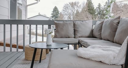 Spacious 5-bedroom house in enchanting Hillsboro