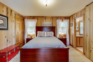 2 多间卧室、熨斗/熨衣板、上网接入、床单