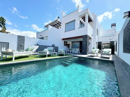 Welcome to Villa Bali a luxurious modern getaway