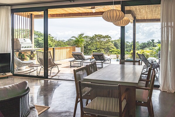 Comfort House, Partial Sea View | Private kitchen