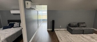 Charming 1-bedroom apartment #A in awesome East Palatka with WiFi, AC