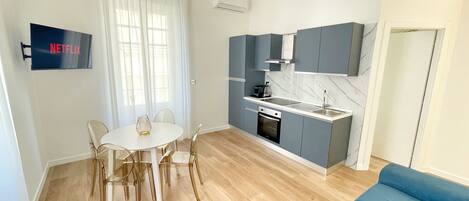 Appartement Deluxe, vue ville | Cuisine privée