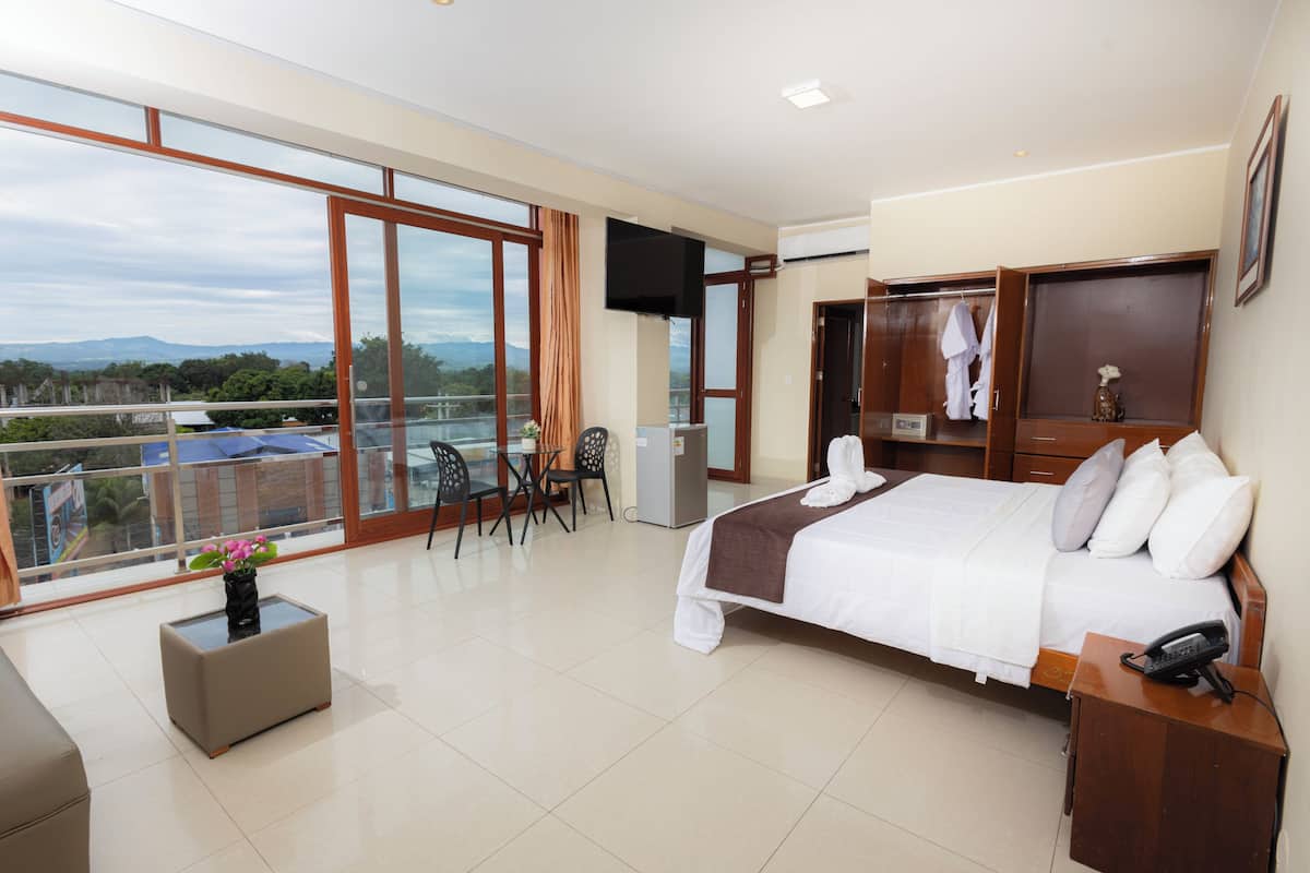 Deluxe Room | Free WiFi