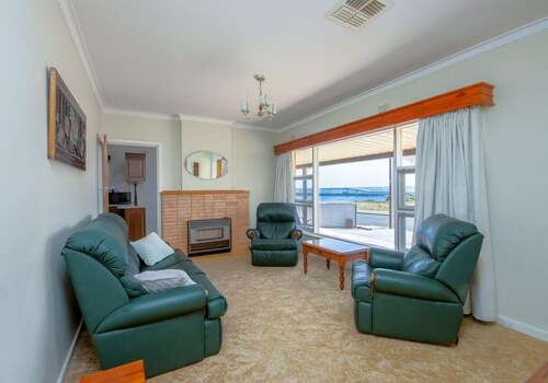 Sea the View, Wallaroo