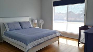 4 Schlafzimmer, Bügeleisen/Bügelbrett, kostenloses WLAN
