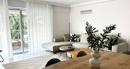 The White Marble, Spacious 4BR / 2BA apartment in Paleo Faliro