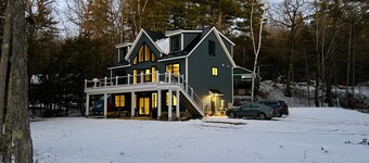 The Beach House on Shaws Pond - gorgeous new home directly on the water
