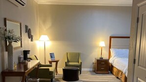 1 chambre, bureau, fer et planche à repasser, Wi-Fi gratuit