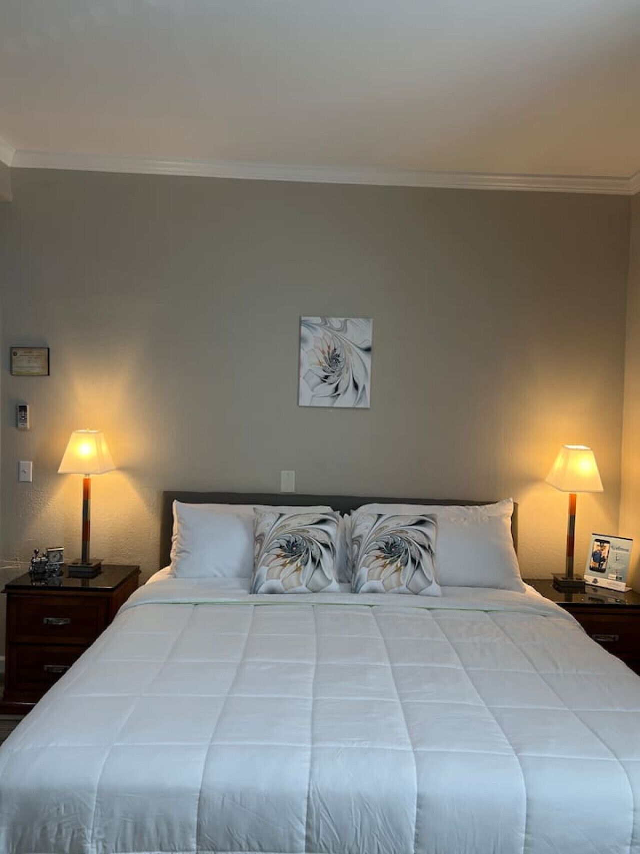 1 bedroom, desk, iron/ironing board, WiFi