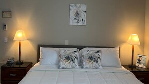 1 chambre, bureau, fer et planche à repasser, Wi-Fi