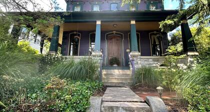 The Garnet Room at the Amethyst Inn B&B jacuzzi Room with fireplace in Adamstown