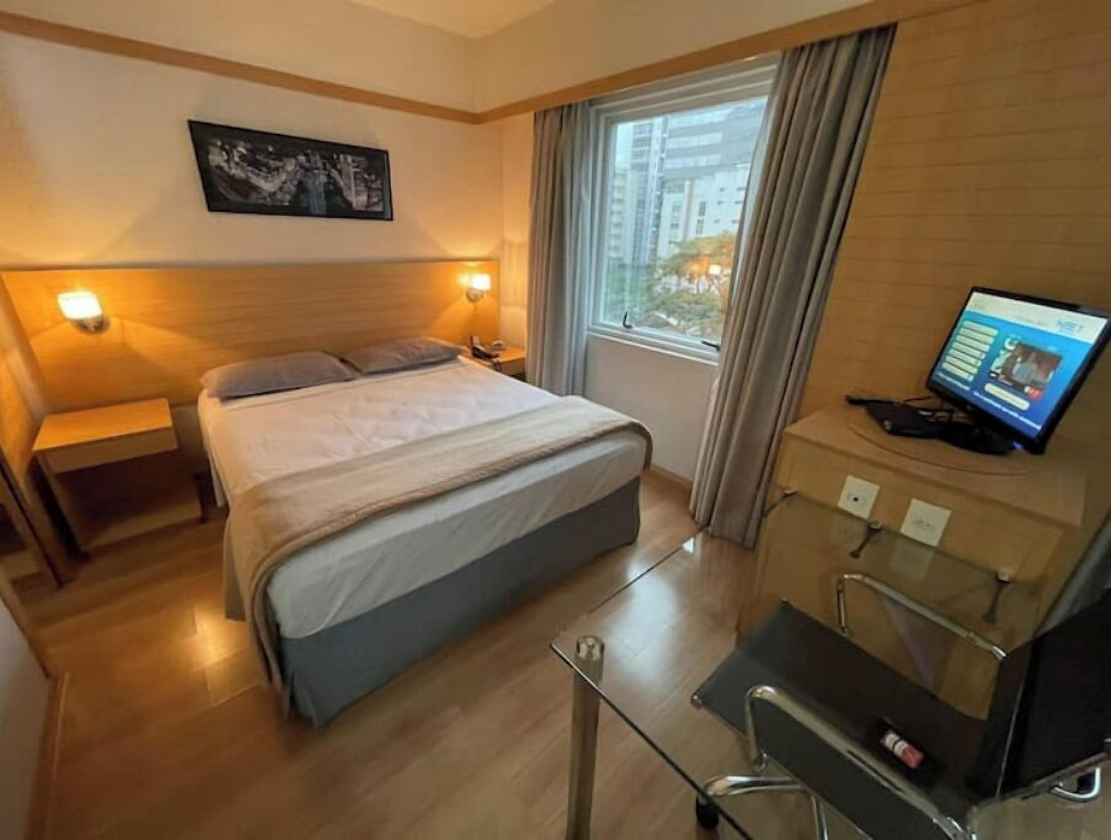 1 quarto, ferros/tábuas de passar roupa, Wi-Fi, roupa de cama