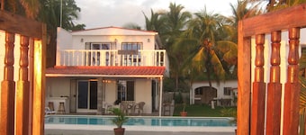 Cozy Beach House in front of the ocean with a private outdoor pool!