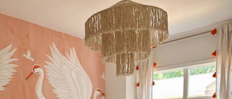 3 soverom, skrivebord, strykejern/-brett og wi-fi (inkludert)