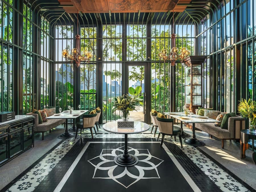 2 nhà hàng, phục vụ bữa sáng, bữa trưa, món ăn mang phong cách quốc tế