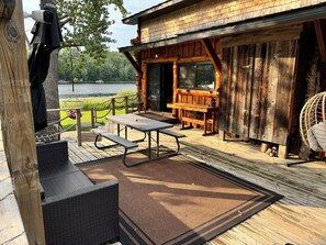 Outdoor dining - Welcome to Shangri-Lodge.! Your 2 cabin retreat on a family friendly lake. (Willow River)