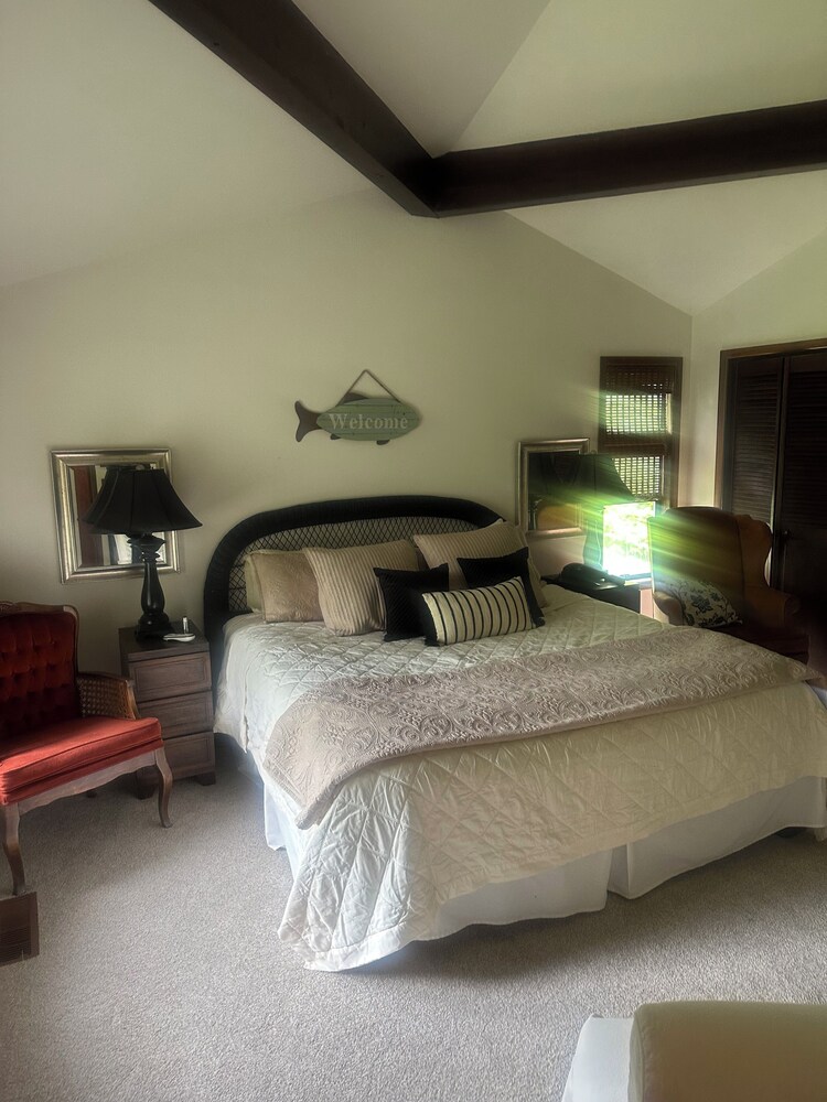 Amazing riverfront property on the Siuslaw! - Mapleton | Vrbo