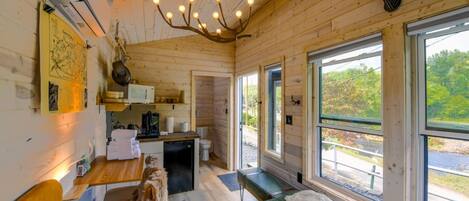 1 chambre, bureau, fer et planche à repasser, Wi-Fi